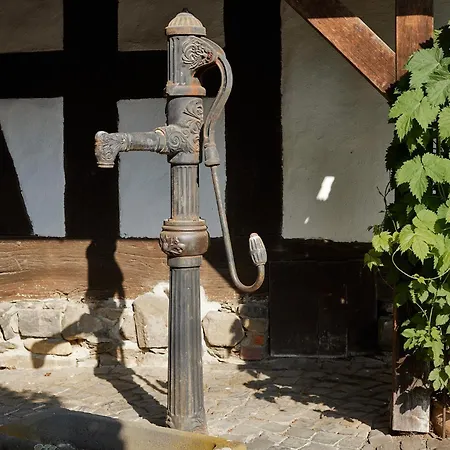 Am Dorfbrunnen Apartment Hundsangen